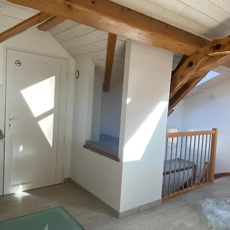 Chateau 2 Loups Apartment *