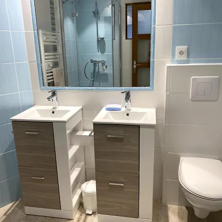 Chateau 2 Loups 公寓 *